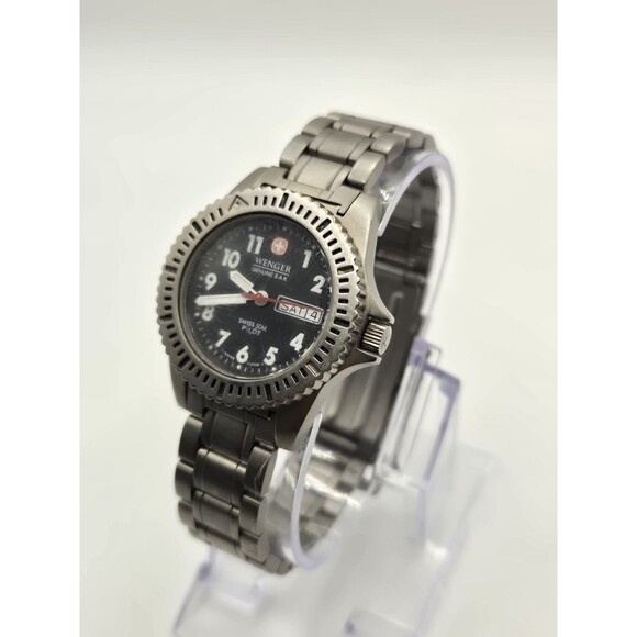 Wenger S.A.K. 091.0664 Ladies' Pilot Titanium Watch. 7.25" Band. New Battery - Picture 2 of 9